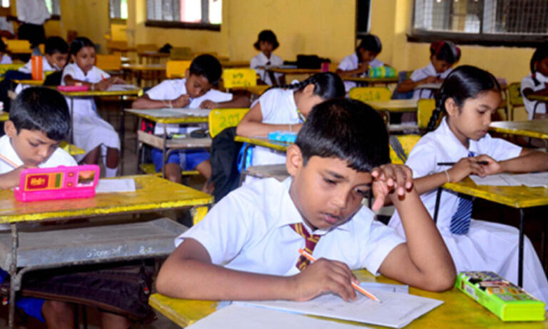 5 ශිෂ්‍යත්ව විබාගයේ ප්‍රශ්න පත්‍ර කලින් පිටකළ ටියුෂන් ගුරා බාරවේ